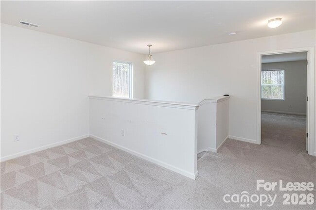 Building Photo - 824 Yorkshire Dr