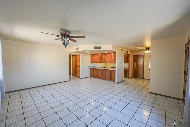 Building Photo - 1183 Babbitt Ln