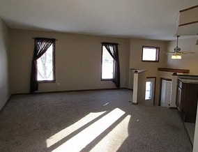 Building Photo - 7196 Sunnyslope Dr