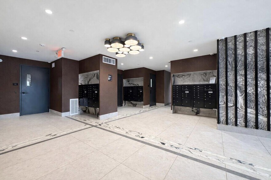 Building Photo - 91 Bruckner Blvd