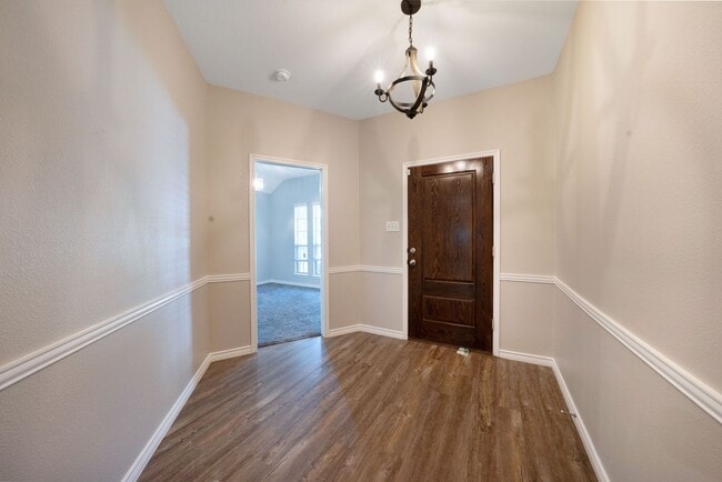 Building Photo - 2920 Colorado Dr