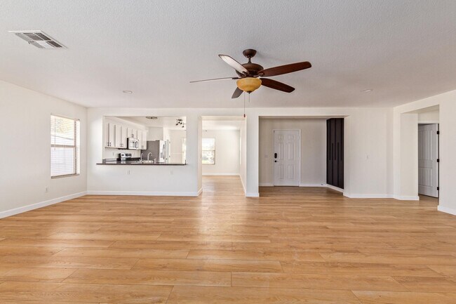 Building Photo - 23074 N 106th Ln