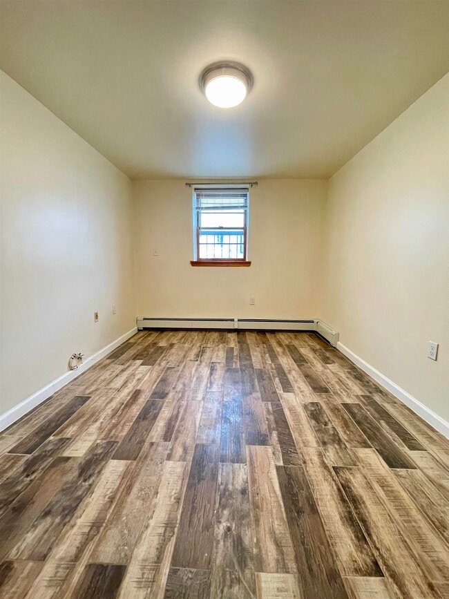 Building Photo - 230 Webster Ave