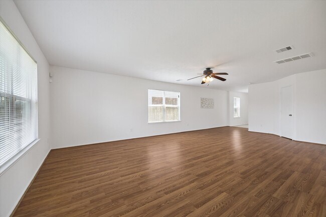 Building Photo - 6738 Haven Forest Ln