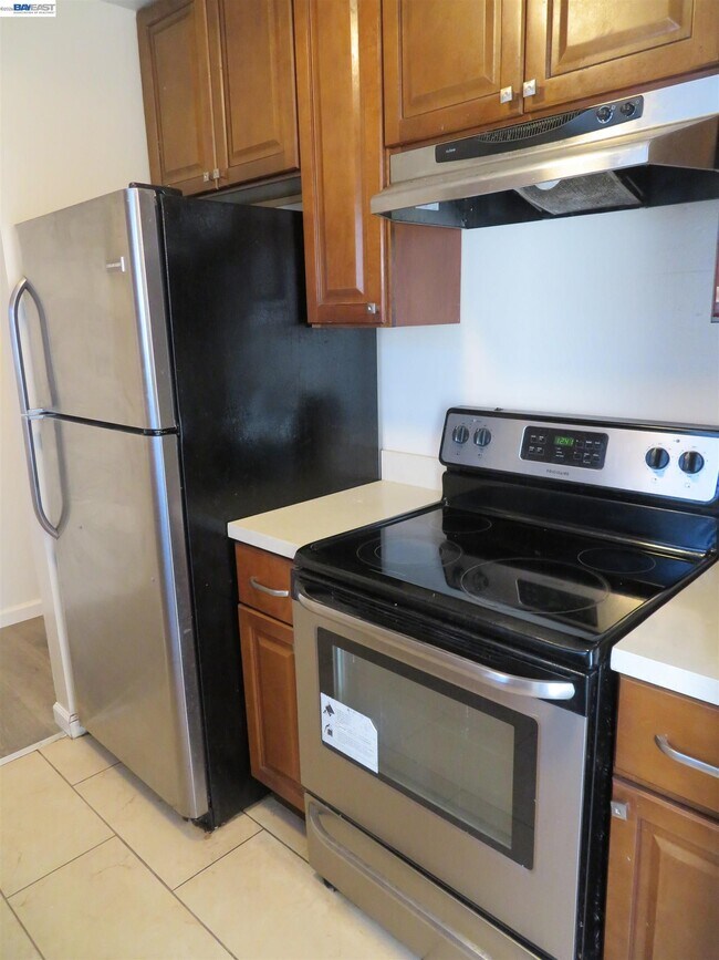 Building Photo - 1731 Ellis St