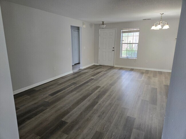 Building Photo - Awsome 3BR House in Sanford