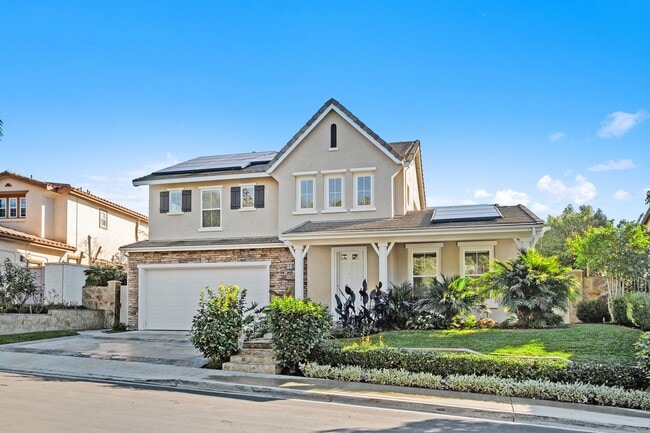 Building Photo - Stunning 5-Bedroom Pool Home in Talega – Luxury Living in San Clemente