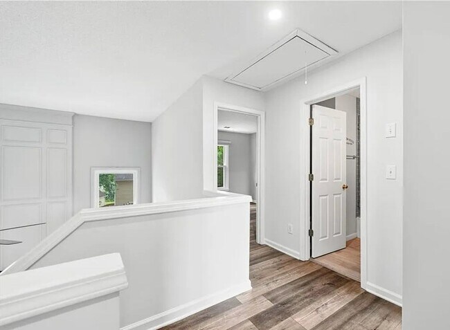 Building Photo - Charming 3BR Home in Johns Creek Georgia!