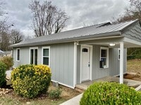 Building Photo - West AVL - Remodeled and Ready!