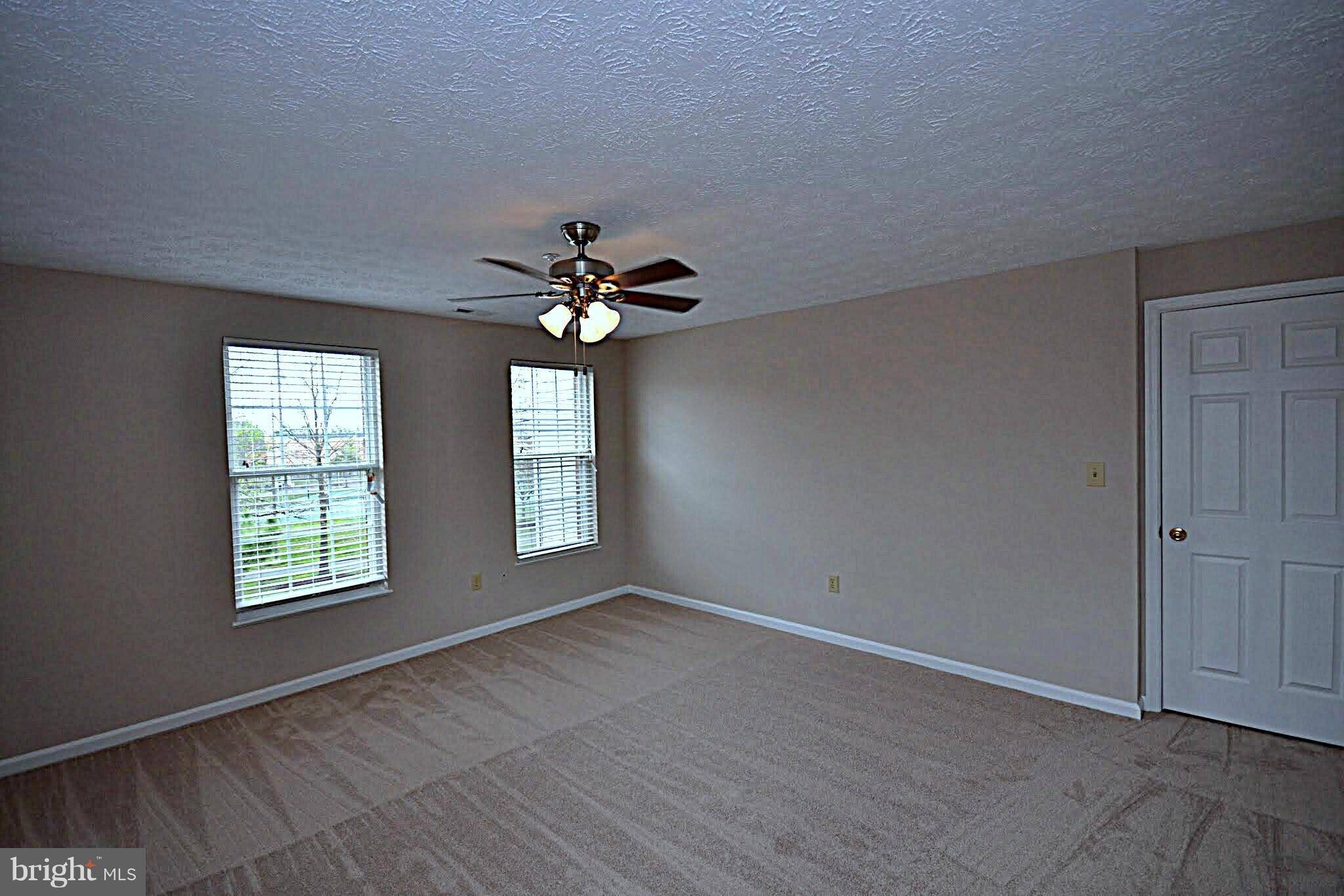 Building Photo - 2458 Apple Blossom Ln