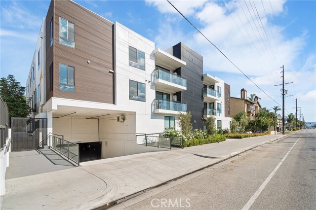 Building Photo - 7510 Sepulveda Blvd