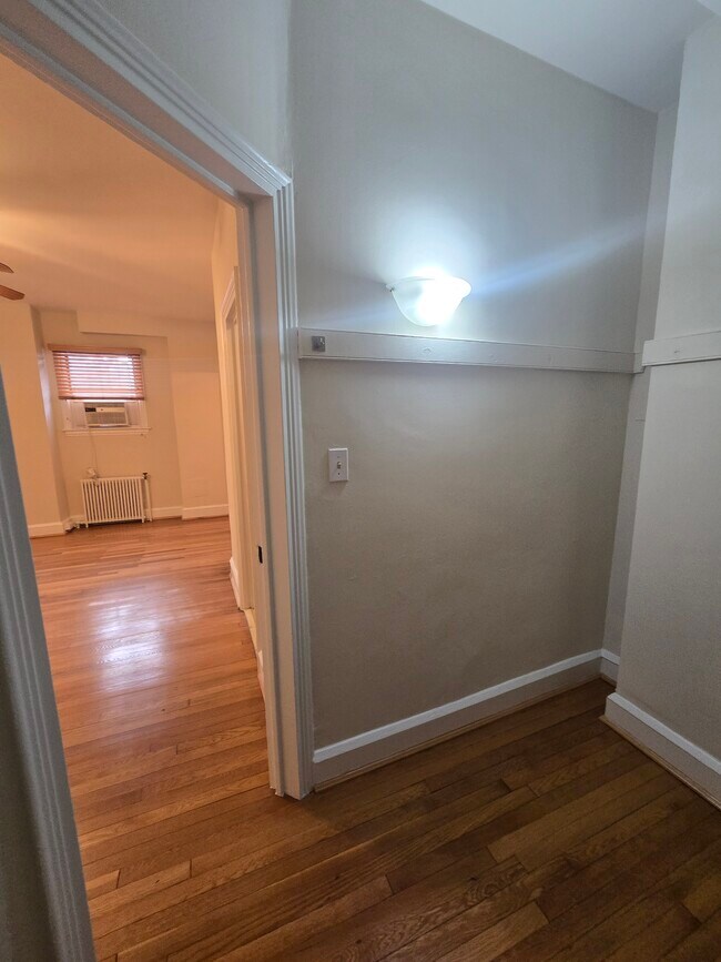 Building Photo - 1365 Kennedy St NW