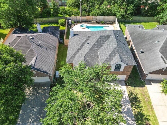 Building Photo - 6818 Amber Pine Ct