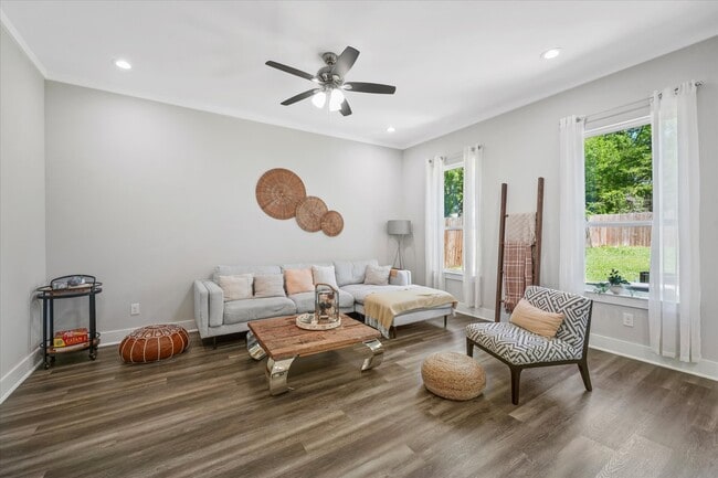 Building Photo - 4520 Garrison Ave