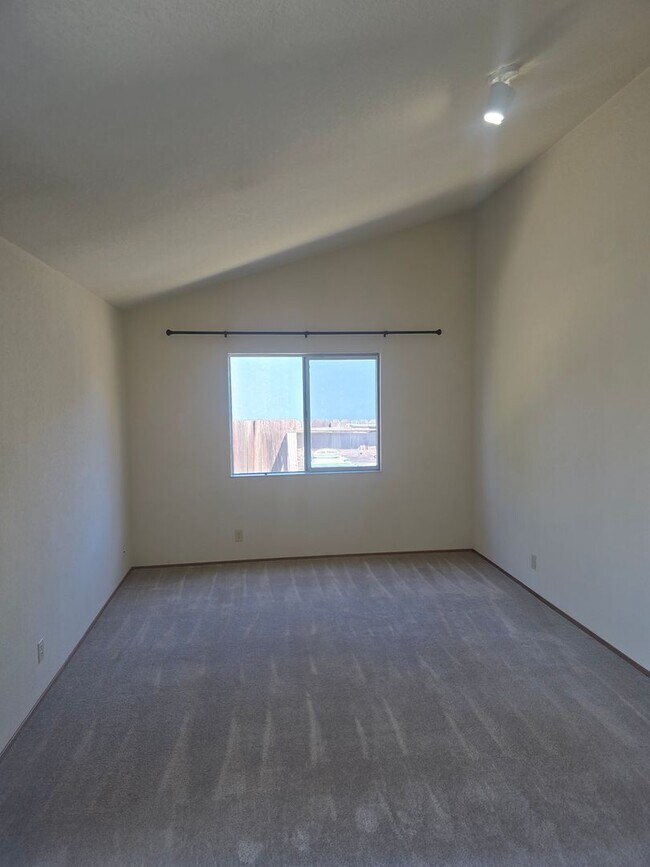 Building Photo - New On The Market