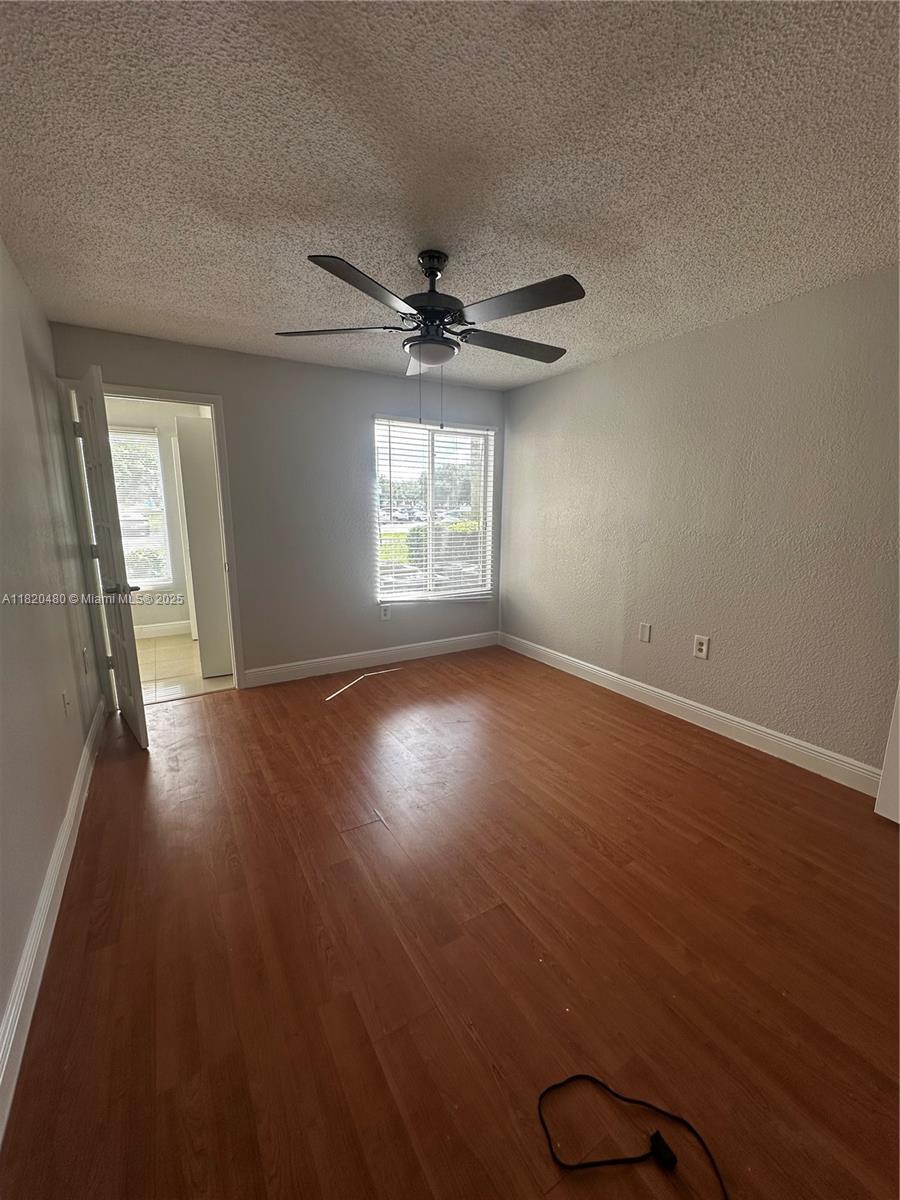 Building Photo - 12760 Vista Isles Dr