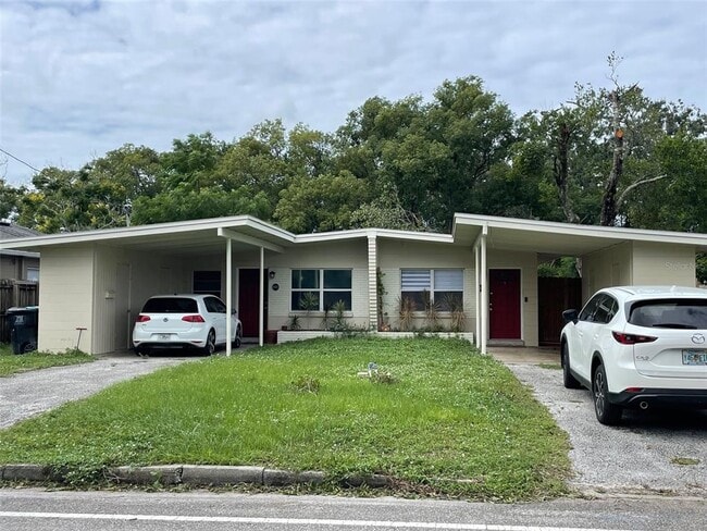 Primary Photo - 1032 N Fern Creek Ave
