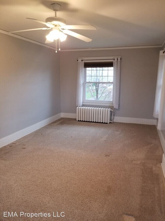 Building Photo - 3 br, 2 bath House - 427 W 7th Avenue