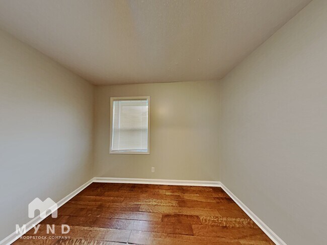 Building Photo - 8206 Whitehead Dr