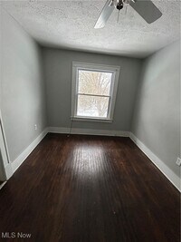 Building Photo - 5037 Wilson Sharpsville Rd