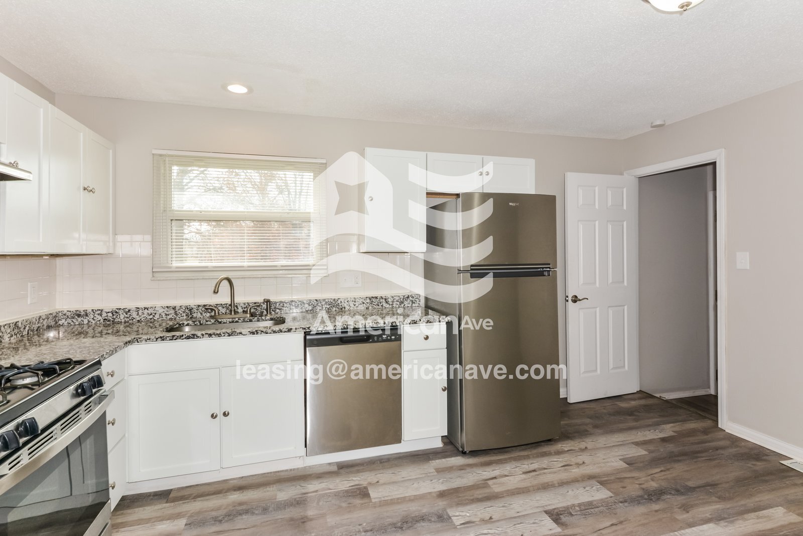 Building Photo - 1760 Flordawn Dr