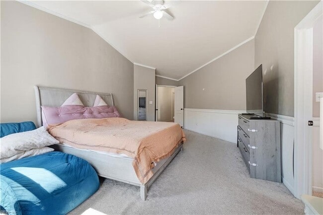 Building Photo - 1721 Chestwood Dr