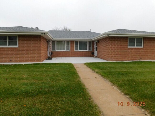 Primary Photo - 1720 Short St