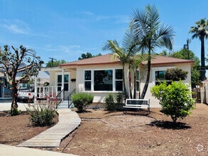 Building Photo - 6533 Balcom Ave