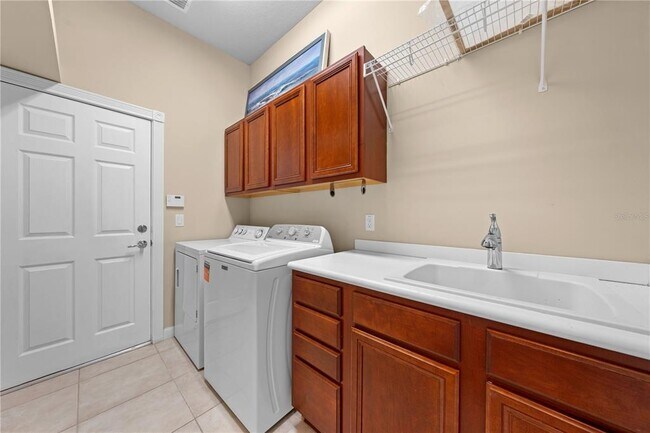 Building Photo - 12234 Pasha Ln