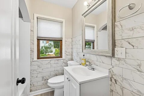 Building Photo - 6300 Wentworth Ave S