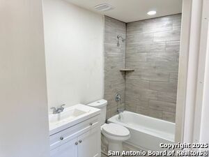 Building Photo - 701 Burr Oak Ln