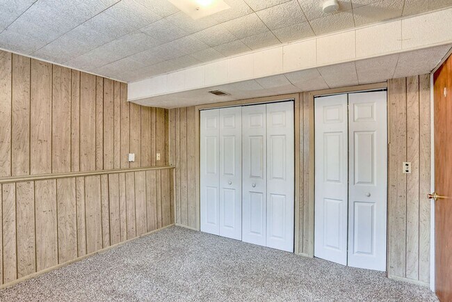 Building Photo - 836 Winchester Dr