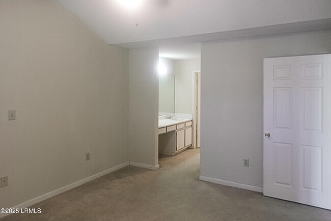 Building Photo - 1231 Ladys Island Dr
