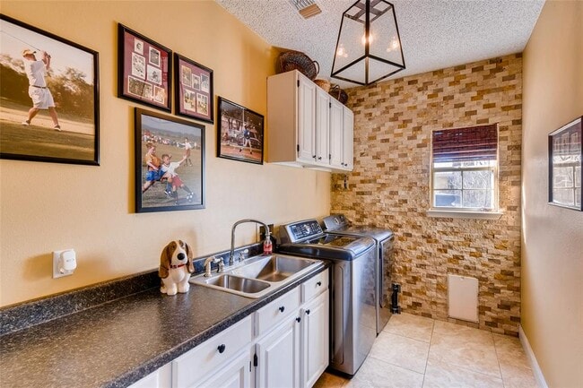 Building Photo - 2614 Pace Bend Rd S