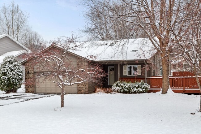 Building Photo - 908 Gramsey Pl