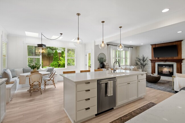 Building Photo - 11311 66th Ave