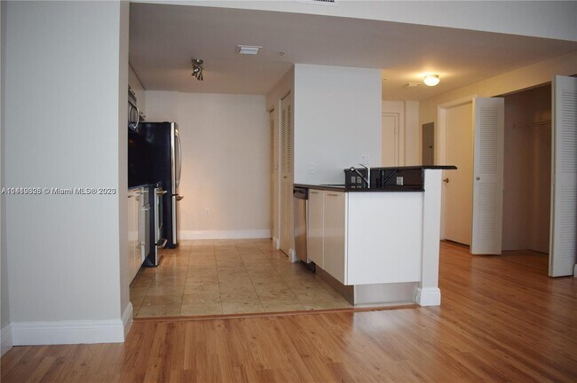 Building Photo - 3339 Virginia St