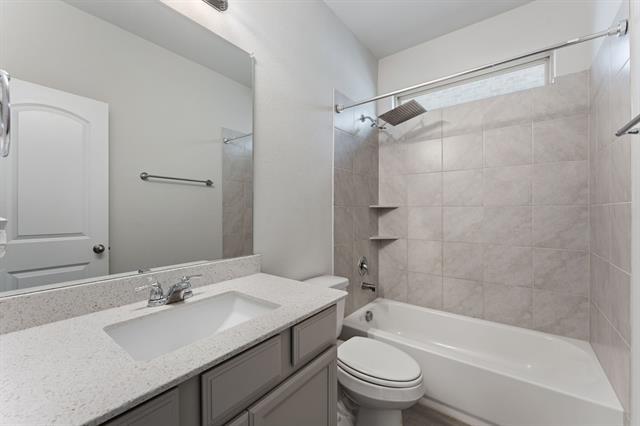 Building Photo - 2104 Barx Dr