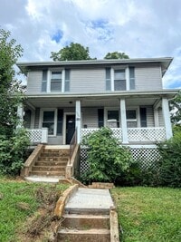 Building Photo - 3 Bedroom Home in Lynchburg
