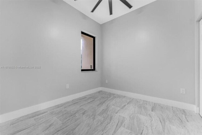 Building Photo - 4 bedroom in Little river FL 33167