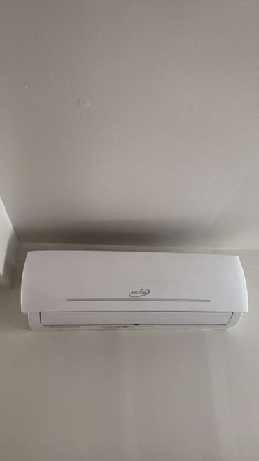 Building Photo - 8726 Brackenwood Dr