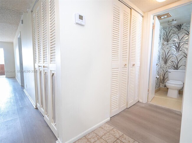 Building Photo - 1891 SW 81st Ave