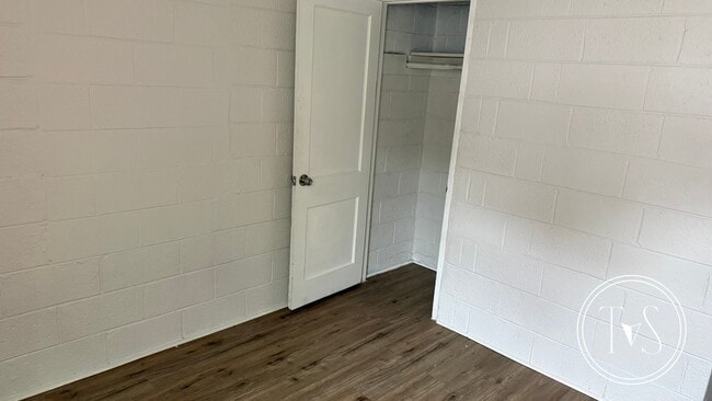 Building Photo - 918 Lynah St