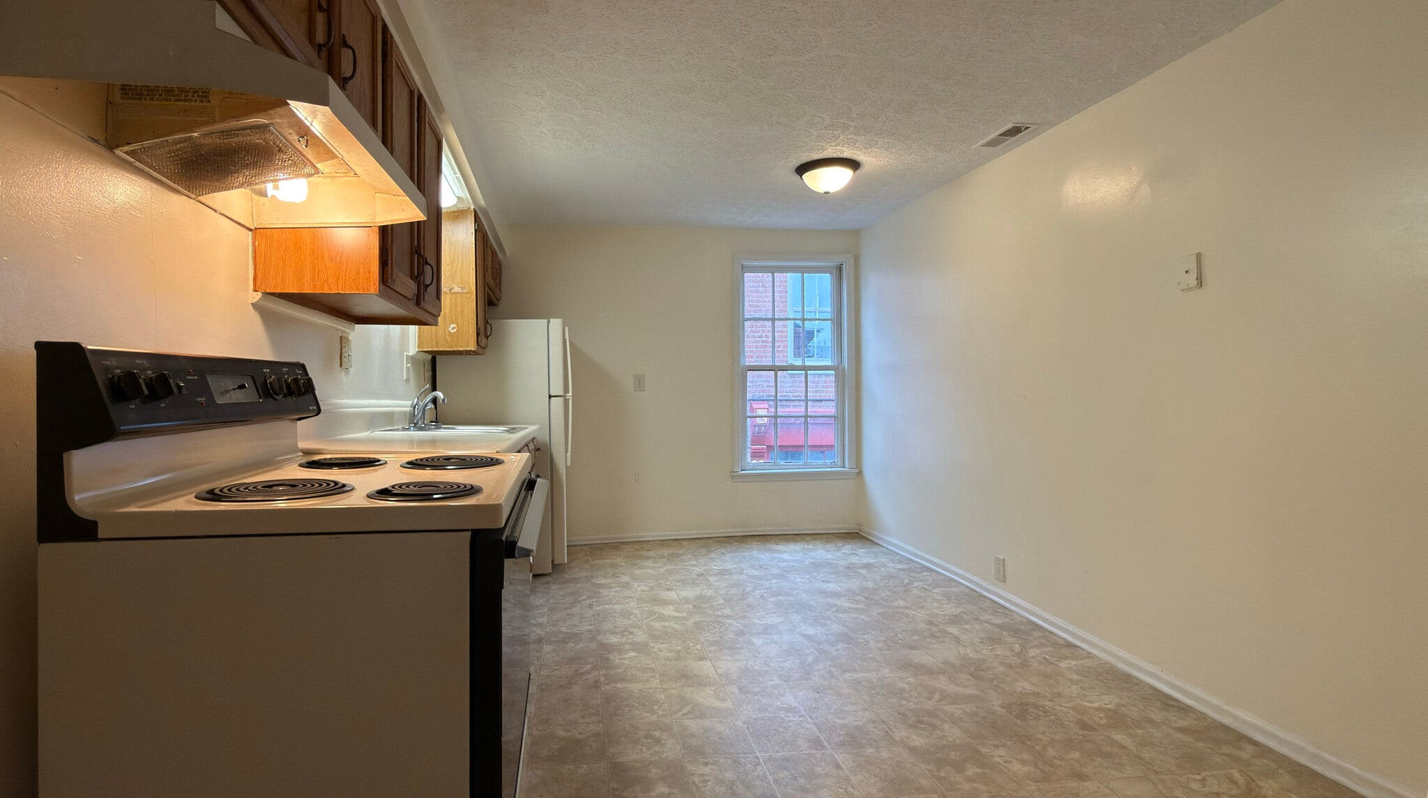 Kitchen - 221 Walnut St