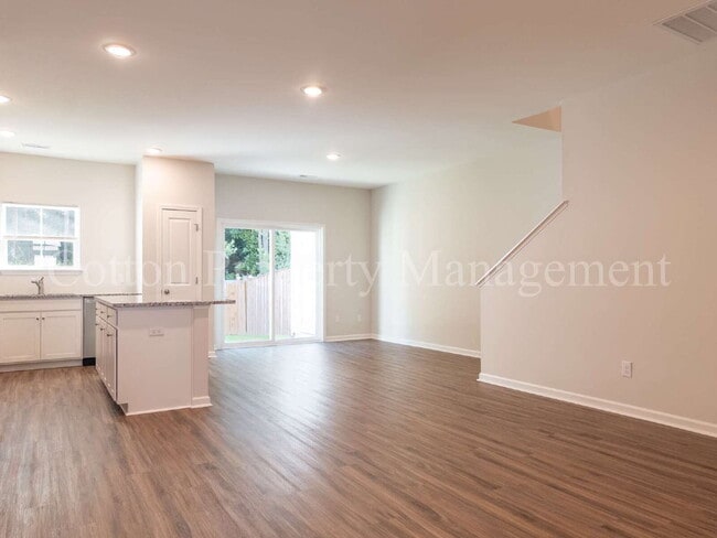Building Photo - 9044 Laurel Bay Ln