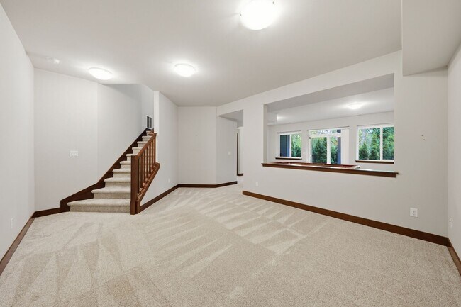 Building Photo - Stunning Finn Hill Retreat — Space, Style & Privacy