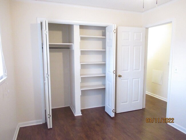 Building Photo - (Alice Drive Schools)- 3 Bedroom, 2 Bath S...
