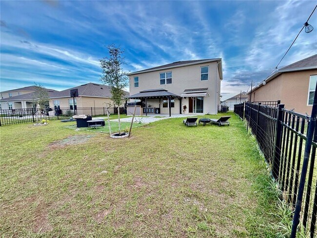 Building Photo - 2731 House Finch Rd