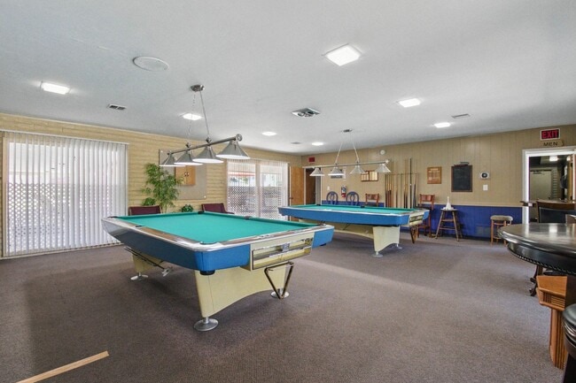 Building Photo - Highly Desirable Double Wide 55+ Home in R...
