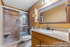Building Photo - 3935 Knollcross